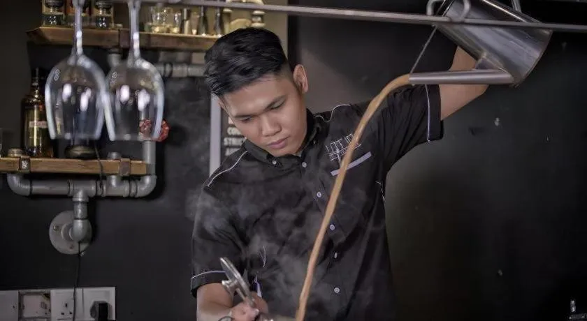 Lot 10 Boutique Hotel