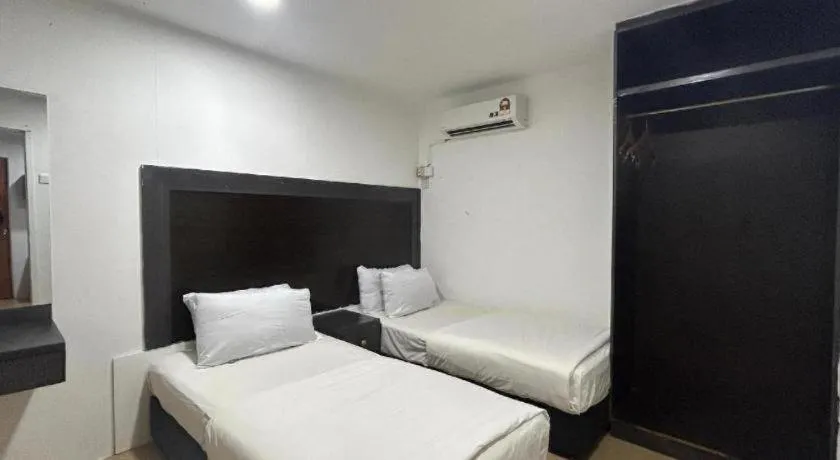 Bed in Rockbund Fishing Chalet