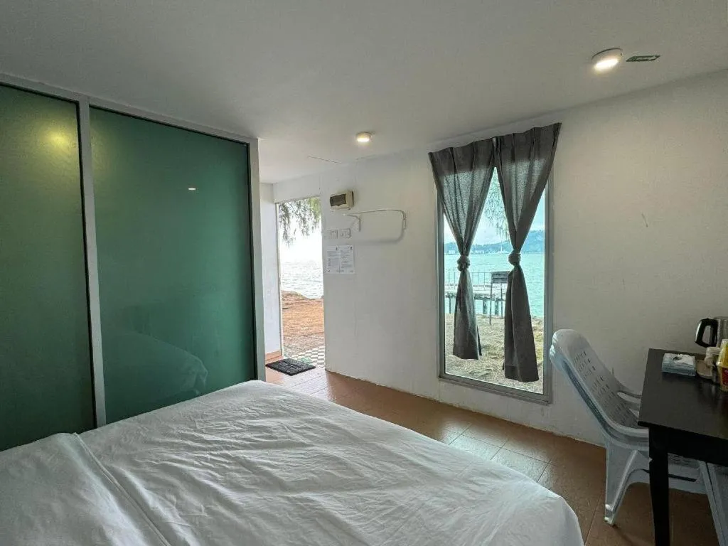 Bed in Rockbund Fishing Chalet