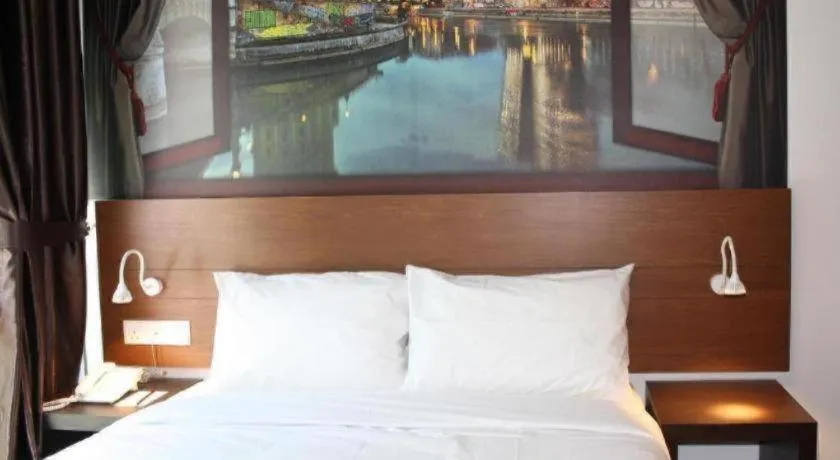 Bed in Hotel Zamburger Bangsar (Previously Koptown Hotel Bangsar)