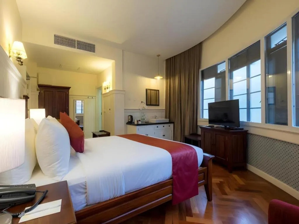 Bed in The Chambers Hotel