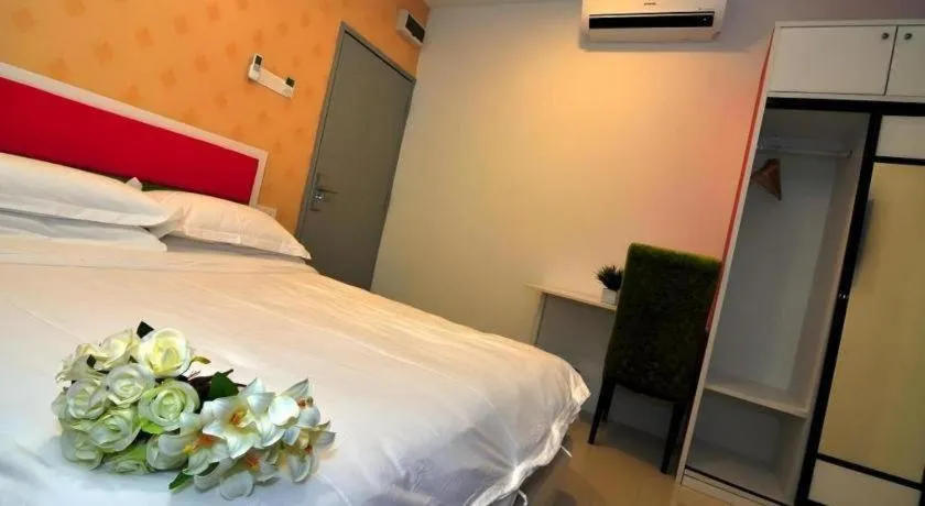 Bed in Le Garden Hotel Kota Kemuning Shah Alam