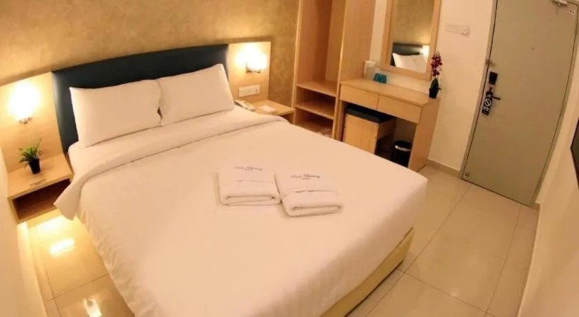 Bed in Hotel Pudu Bintang
