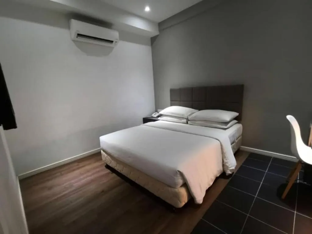 Bed in The Ardens Hotel - Austin