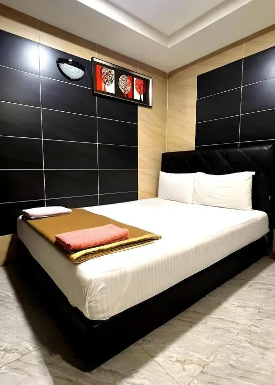 Bed in Kota Damansara Business Hotel