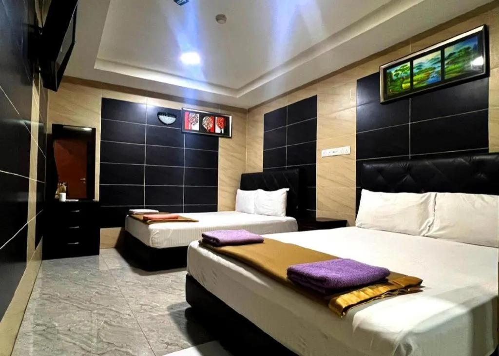 Bed in Kota Damansara Business Hotel