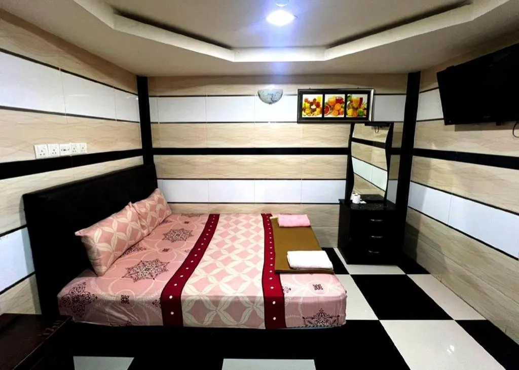 Bed in Kota Damansara Business Hotel