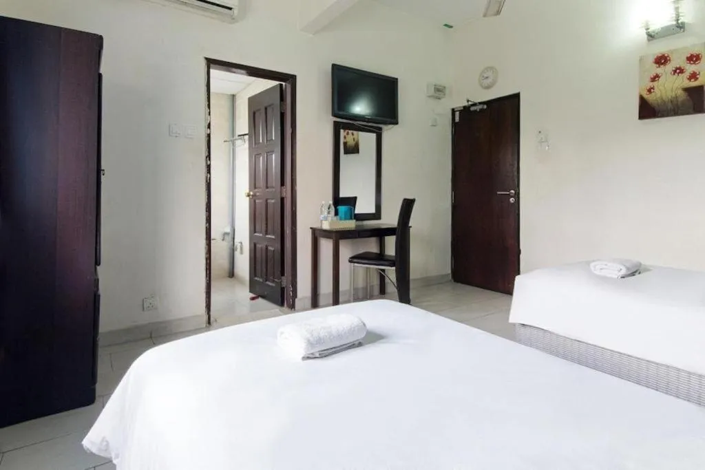 Bed in Hotel Grand Mutiara