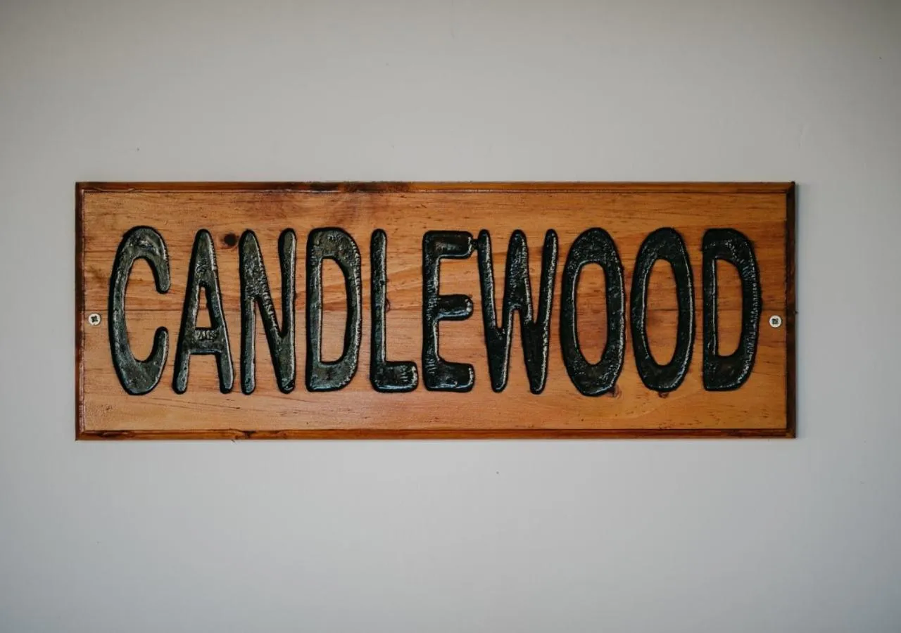 Logo/Certificate/Sign in The Village Lodge