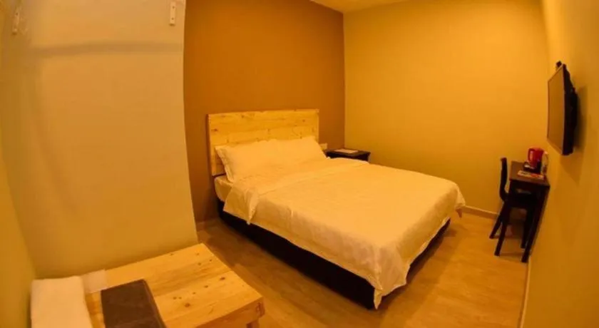 Bed in Sg. Paka Hotel