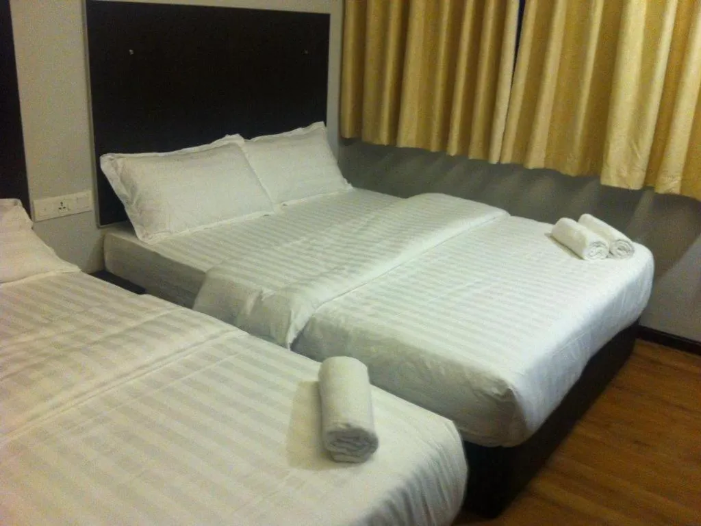 Bed in Portview Hotel