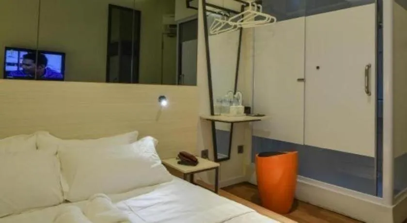 Bed in Laman Green The Boutique Hotel Seksyen 13 near MSU