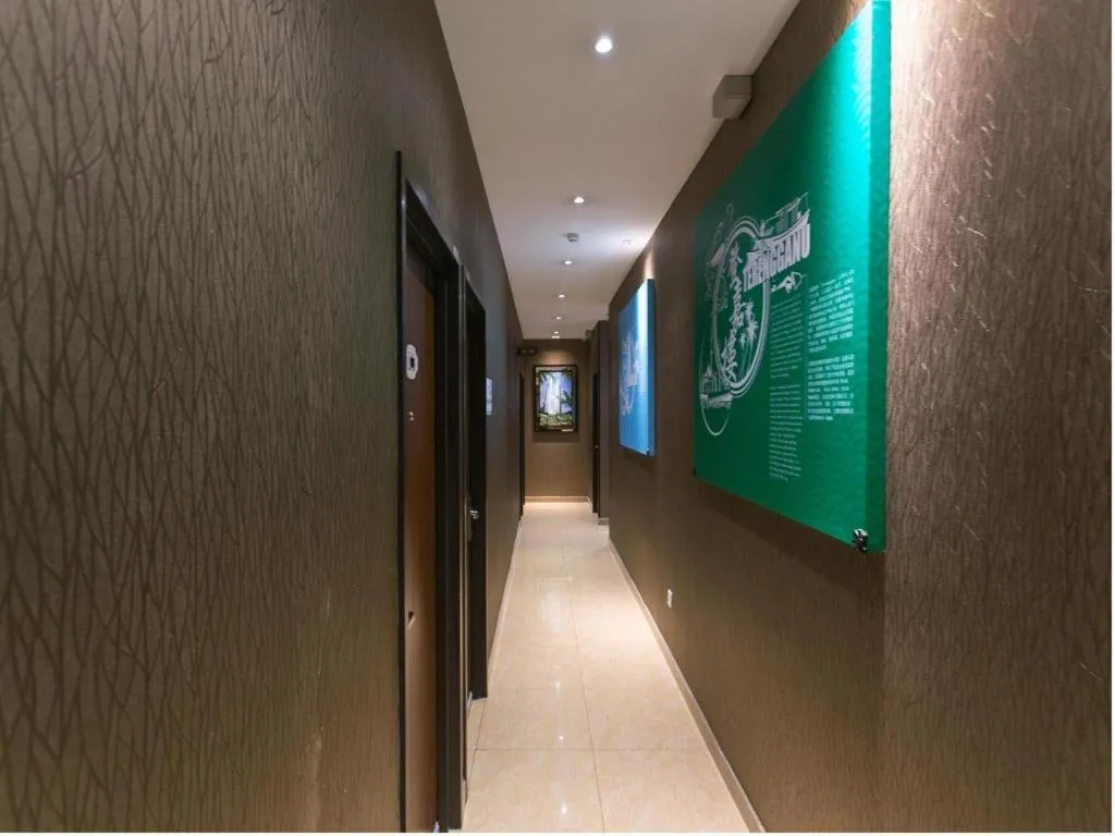 OYO 288 Sri Enstek Hotel