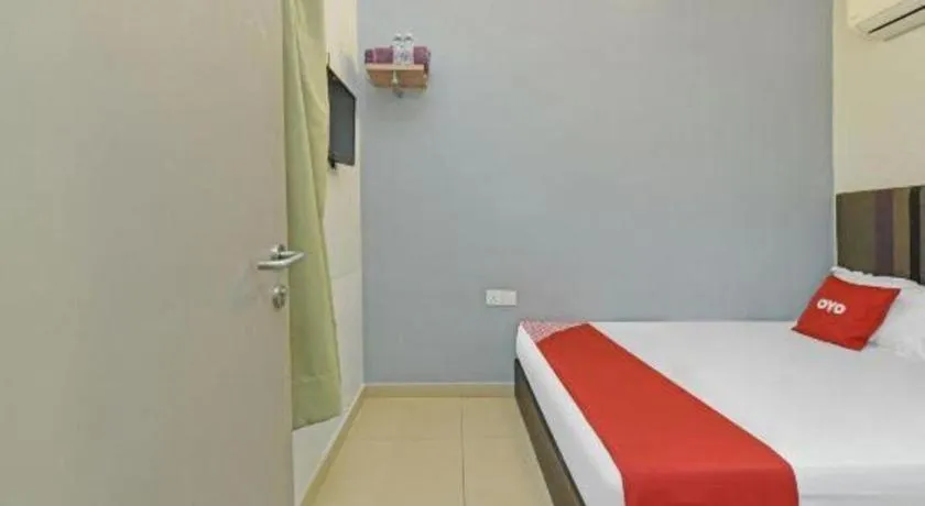 Bed in OYO 90553 Hotel 24 Seven