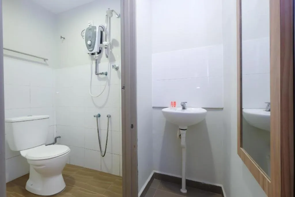 OYO 90553 Hotel 24 Seven