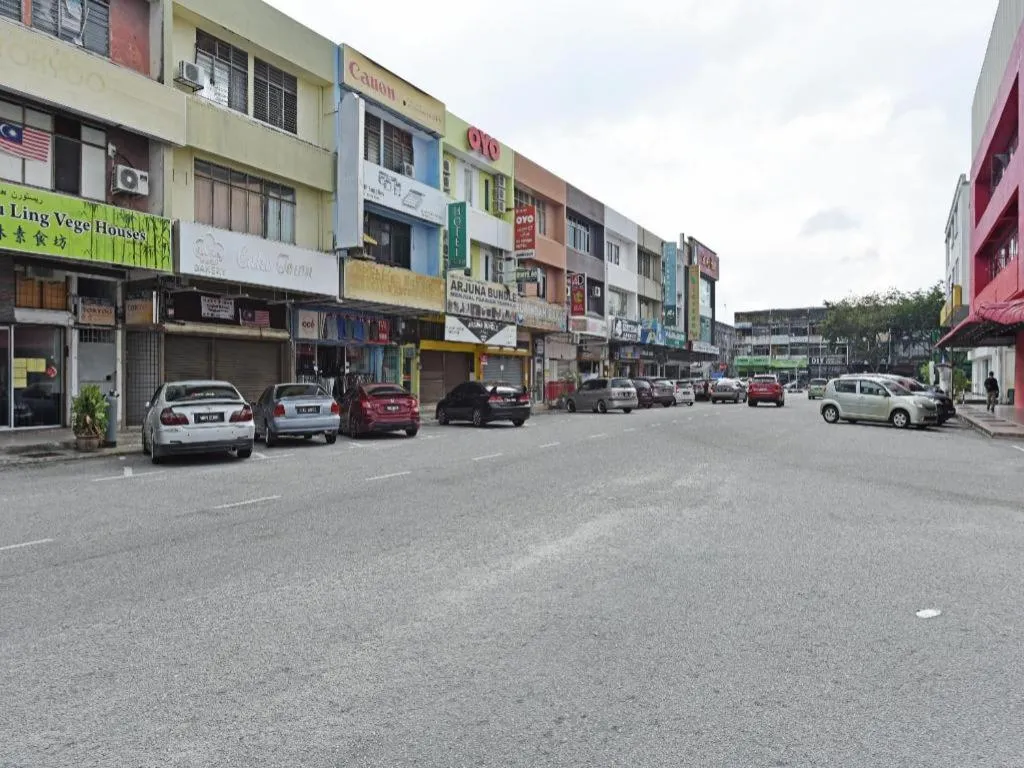 OYO 90553 Hotel 24 Seven