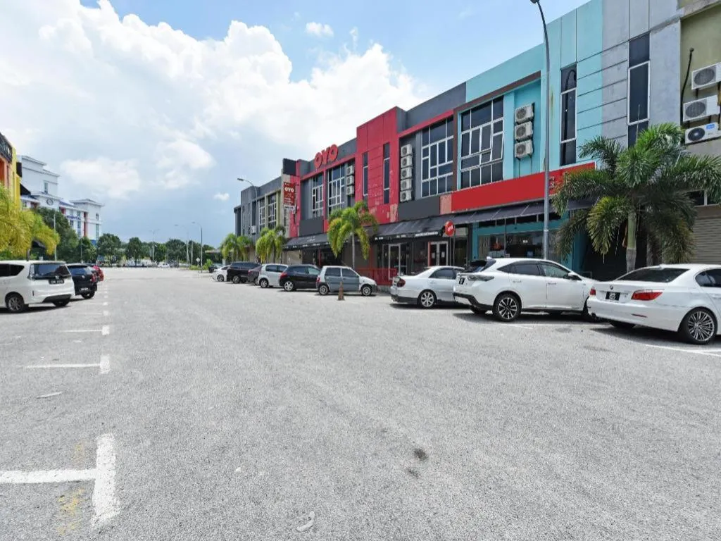 Capital O 90556 Hotel Cherita Rooms