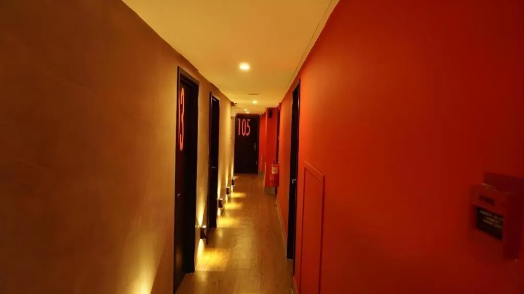 Monaco Boutique Hotel Kampung Air