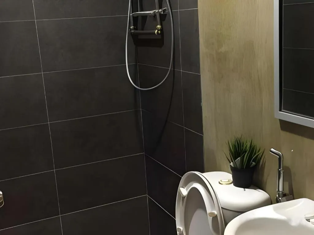 Monaco Boutique Hotel Kampung Air