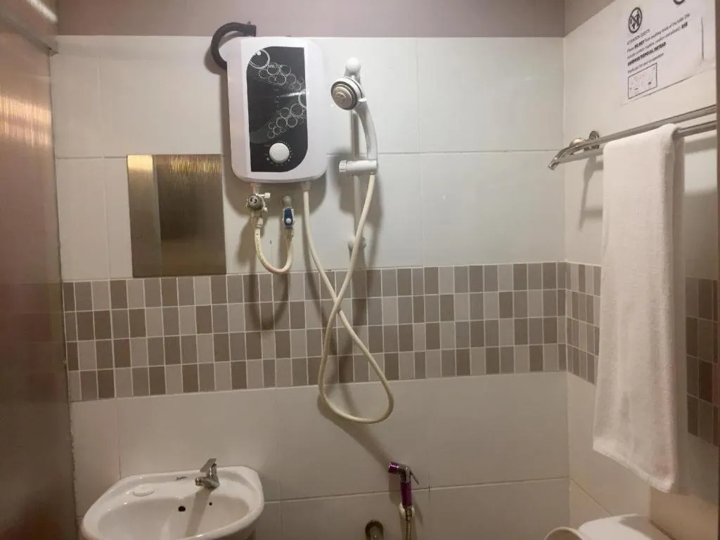 RAINFOREST Budget Stay