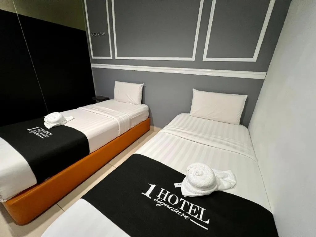 Bed in 1 Hotel Mahkota Cheras
