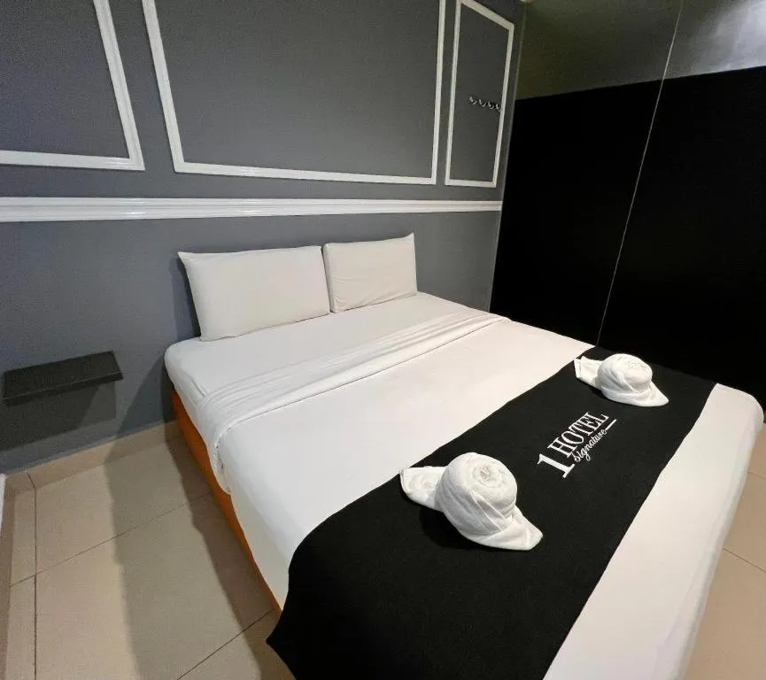 Bed in 1 Hotel Mahkota Cheras