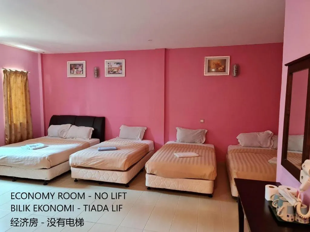 Bed in Cenang View Hotel