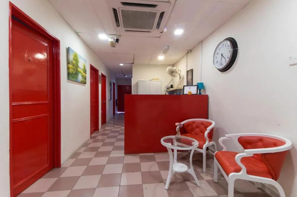 OYO 304 Zero Hour Hotel