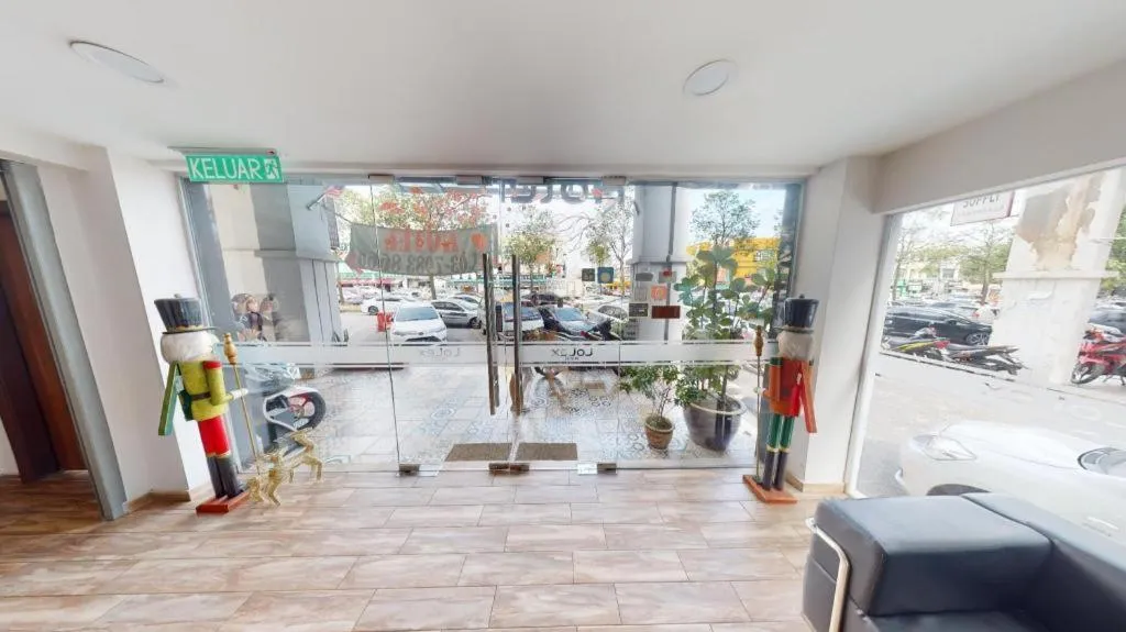 Hotel LoLex Kuchai Lama