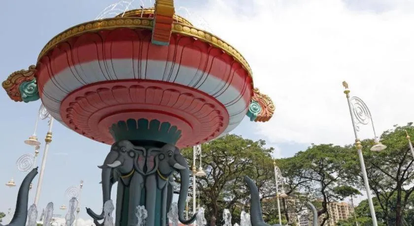 Hotel LoLex Kuchai Lama