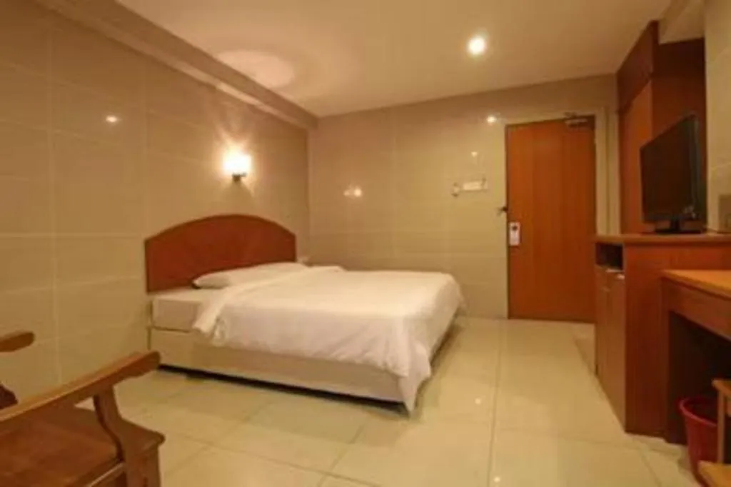 Bed in WW Hotel Ipoh