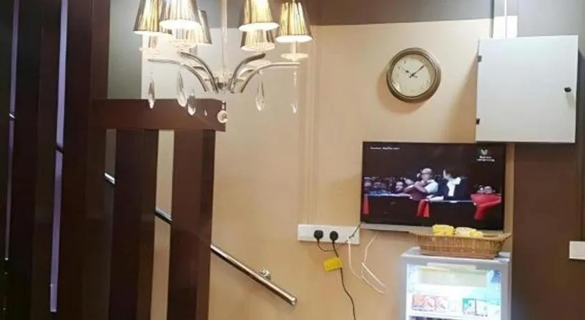 HOTEL BAJET MUGHOH SENGOTI