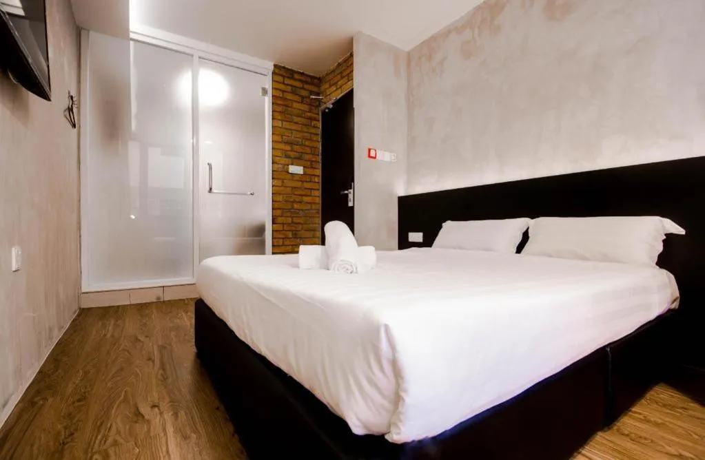 Bed in Monaco Boutique Hotel Sadong Jaya