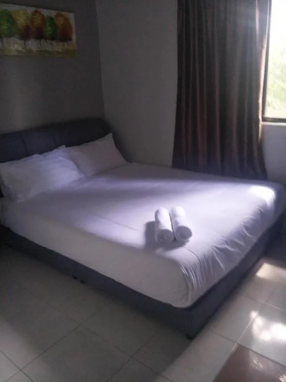 Bed in S Avenue Hotel