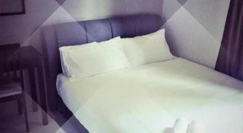 Bed in S Avenue Hotel