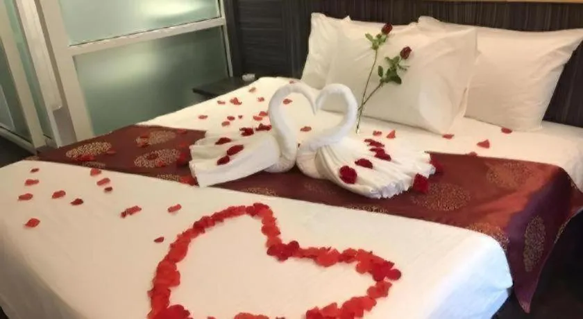 Bed in PPT Muar Hotel