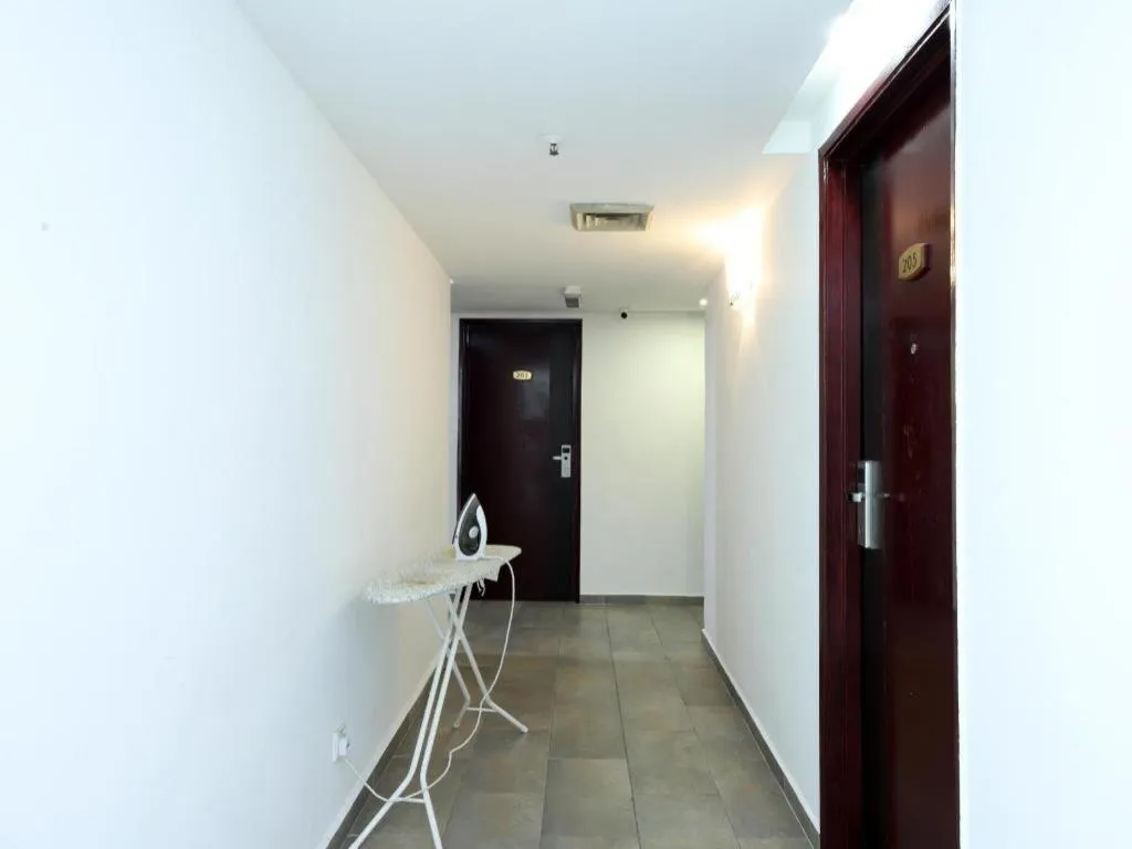 OYO 1045 Azimuth Hotel