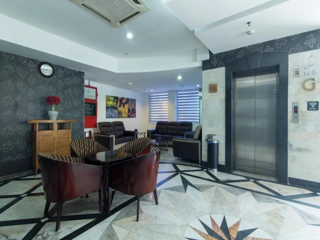 OYO 1045 Azimuth Hotel