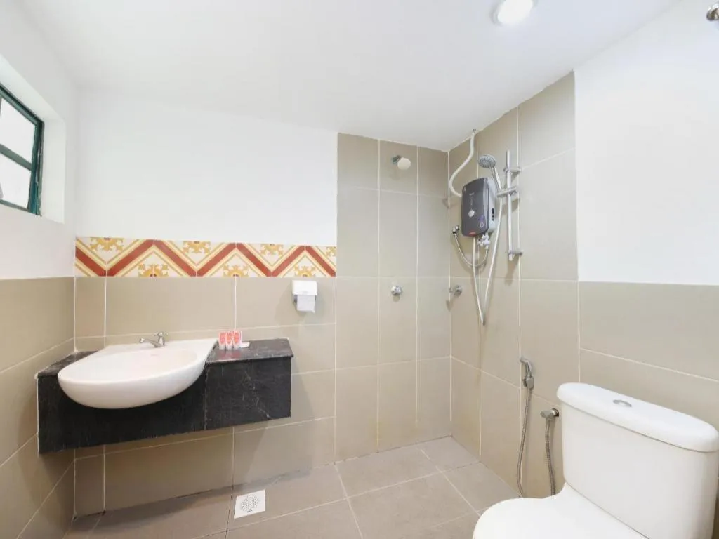 OYO 1045 Azimuth Hotel