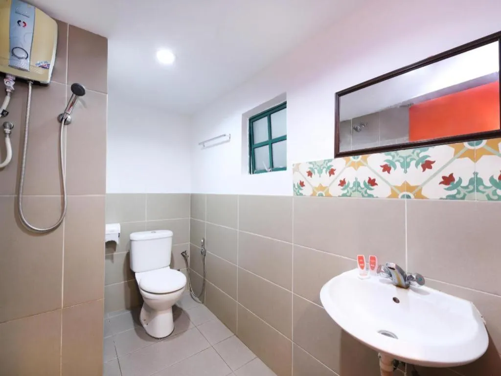 OYO 1045 Azimuth Hotel