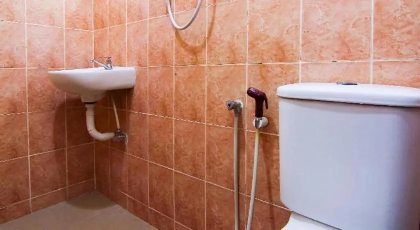 OYO 11343 Hotel Putra Iskandar