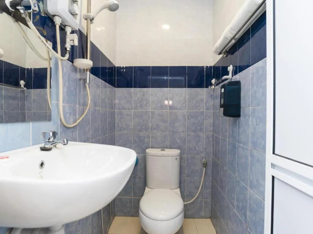 OYO 44108 Good 2 Stay Hotel