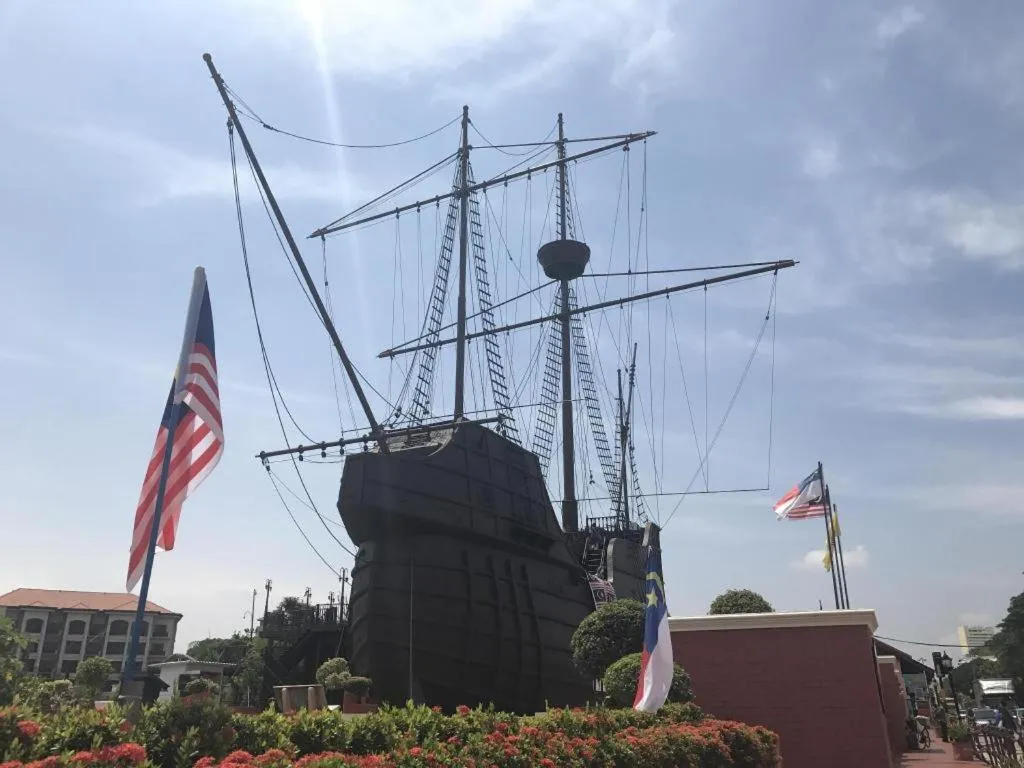 OYO 44108 Good 2 Stay Hotel