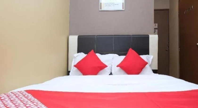 Bed in OYO 44123 EL SAIF HOTEL