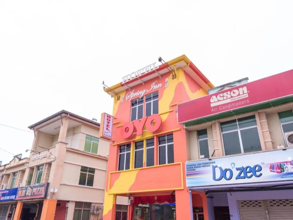 Capital O 89366 Spring Inn Hotel