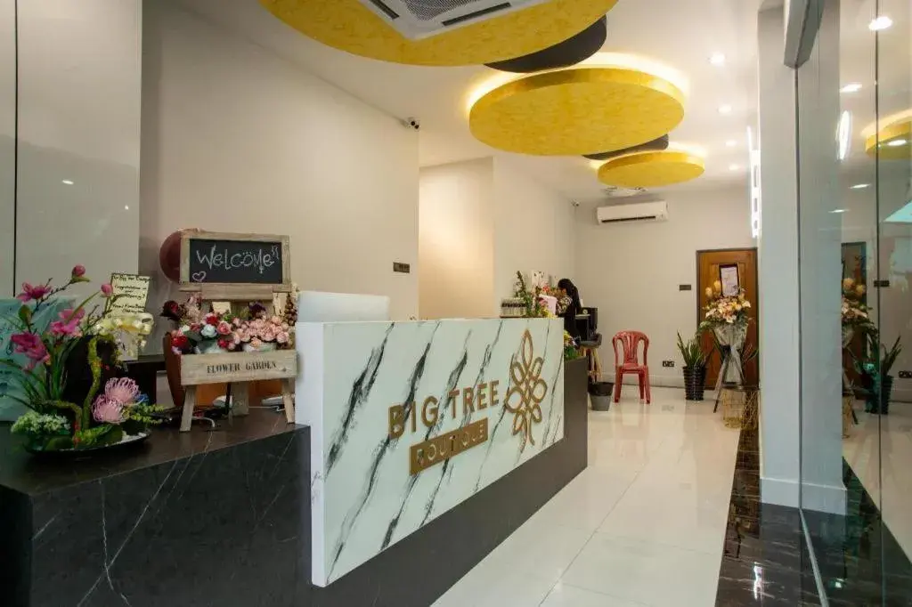 Big Tree Boutique Big Tree Boutique