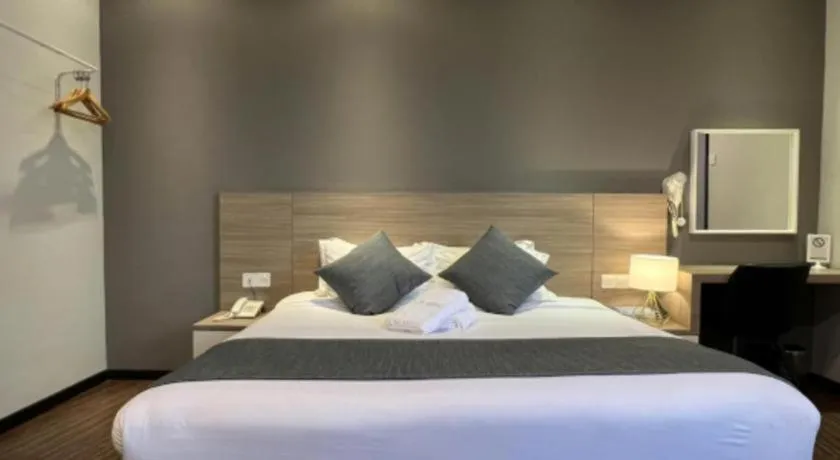 Bed in V Plus Hotel Ipoh