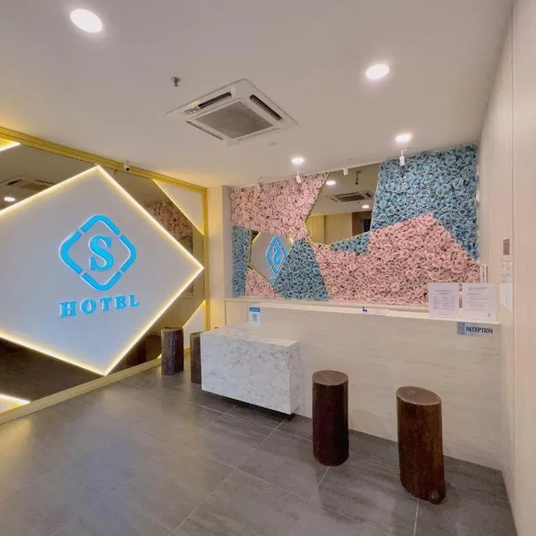 S Hotel
