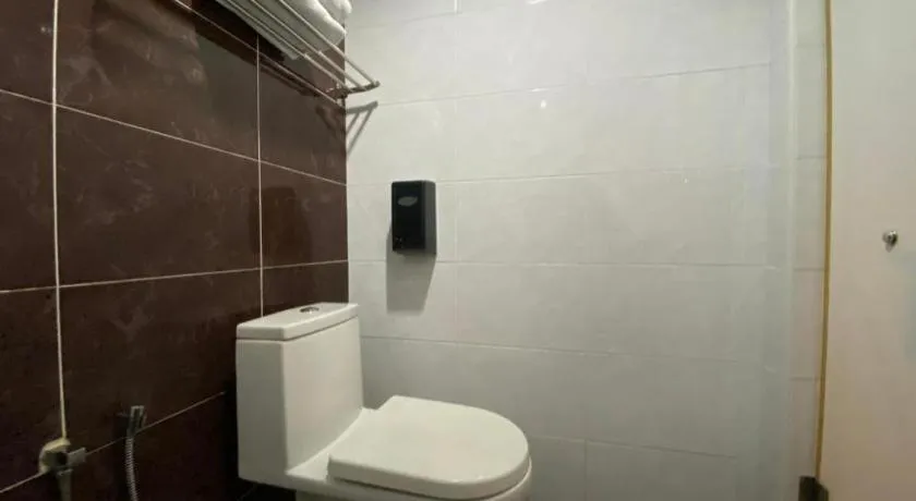 OYO 89752 7 DAYS EXPRESS HOTEL