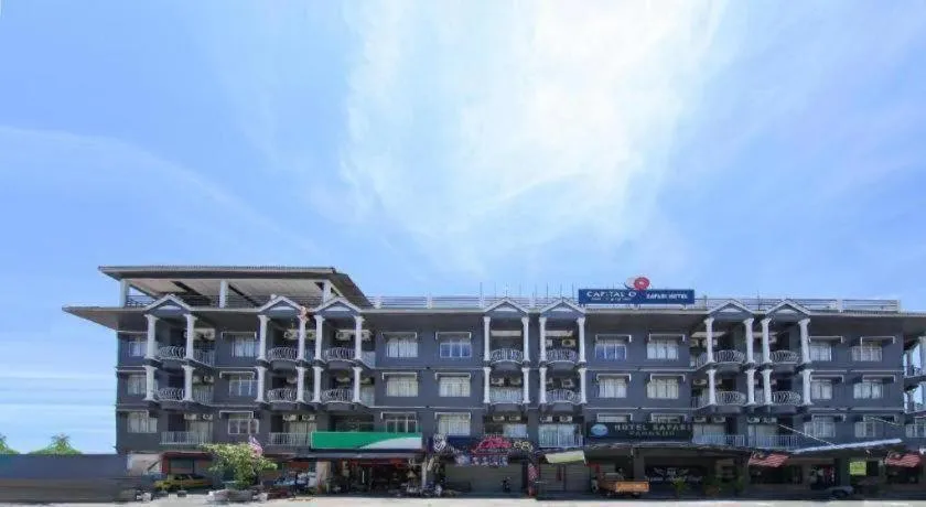 Capital O 89876 Safari Hotel